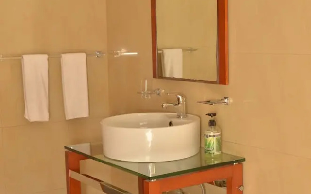 Golden Palm Resort