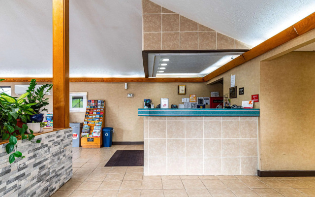 Econo Lodge Cleveland Southeast - Kent