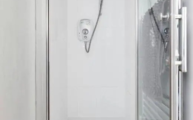 Studio, Private, independant Entrance, Central, Battersea Park