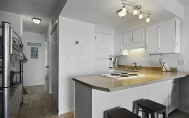 Pura Vida Pure Life - Expansive Views Of The Ocean And Wide Sandy Beach 1 Bedroom Condo by RedAwning