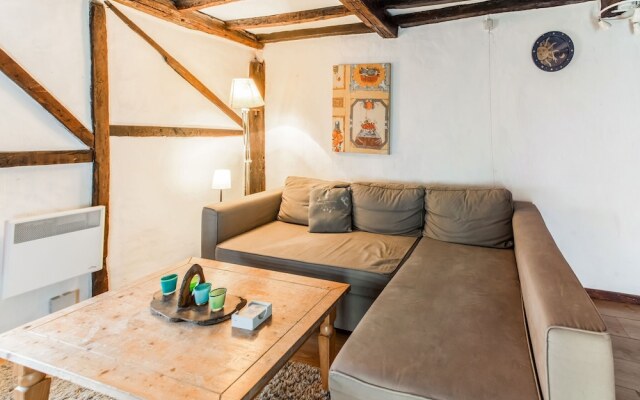 Cosy Holiday Home in Cherain near Forest