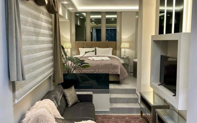 Maison De Luxx , Luxury With Jacuzzi A6
