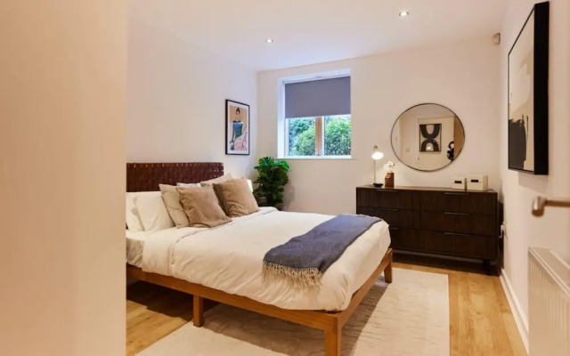 The Putney Escape - Trendy 2bdr Flat With Terrace + Parking