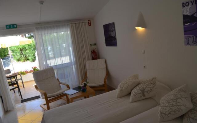 Cosy decorated studio