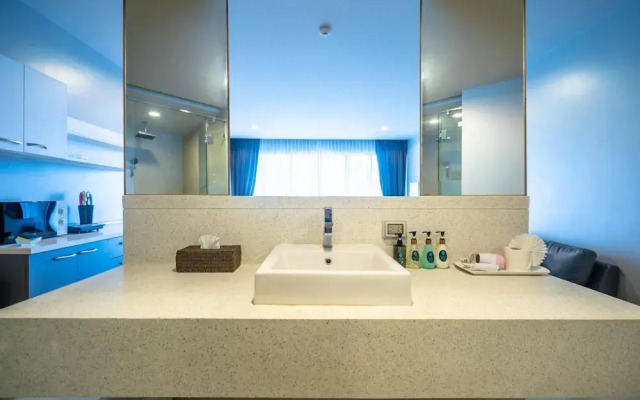 Spacious Studio in Karon With Direct Pool Access