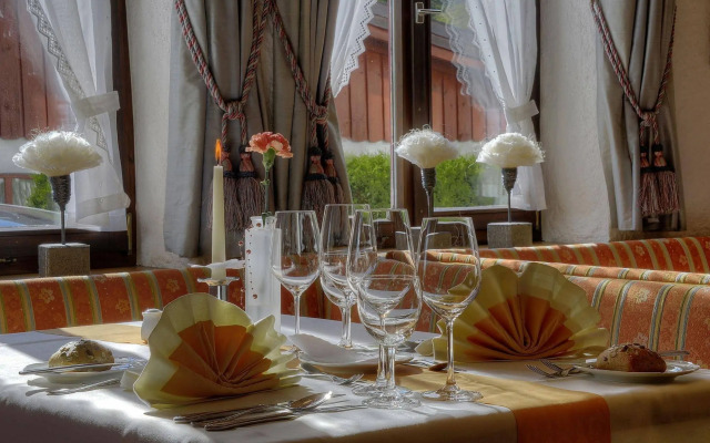 Königshof Hotel Resort ****S