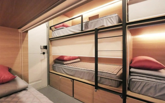 Blueboat Hostel Jeonju