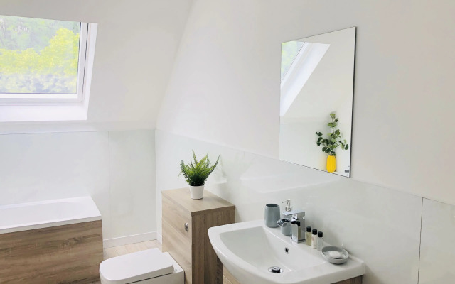 1 & 2 Bedroom Shield House Apartments Sheffield Centre
