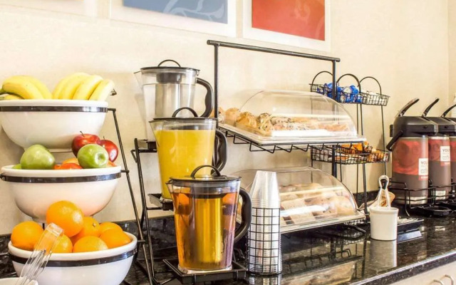 Comfort Inn And Suites