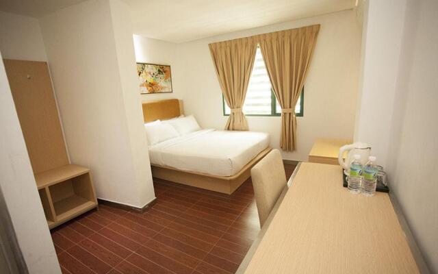 Aira Hotel