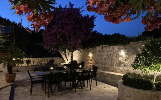 Villa By The Sea Near Dubrovnik