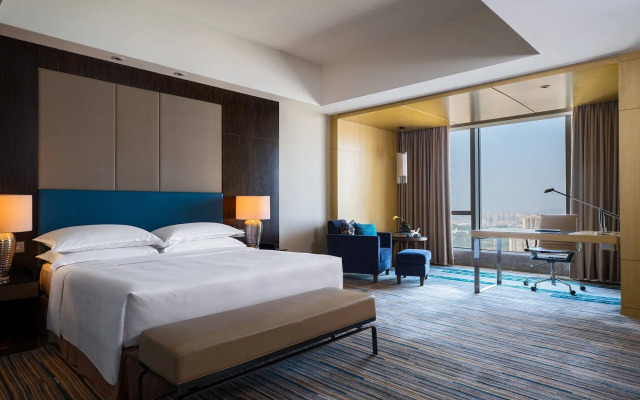 Renaissance Huizhou Hotel