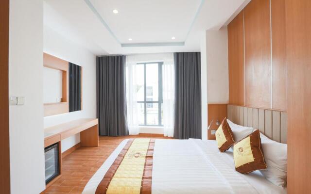 Prague Saigon Airport Hotel
