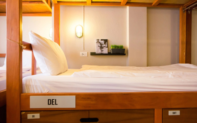 Pak-Up Hostel