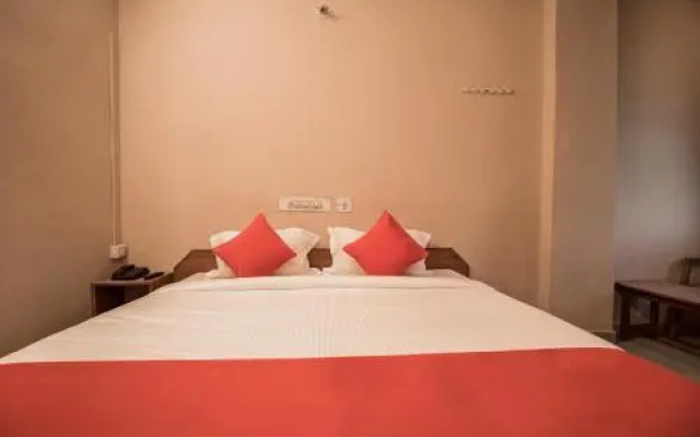 Sri Srinivasa Lodge by OYO Rooms