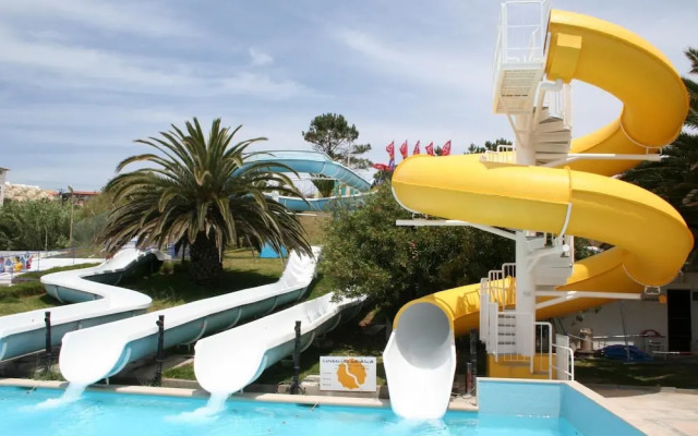 Sea View Apartment by Rent4all