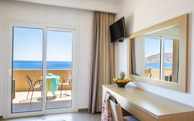 Apolis Beachscape Hotel