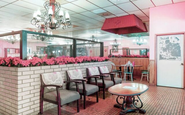 OYO Hotel Alice TX Hwy 281 West