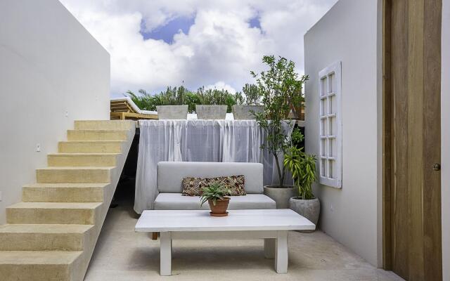 Calalily Aldea Zama by Homing Bird