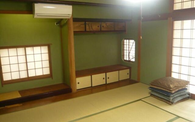 Youth Hostel Wanihama Seinen Kaikan