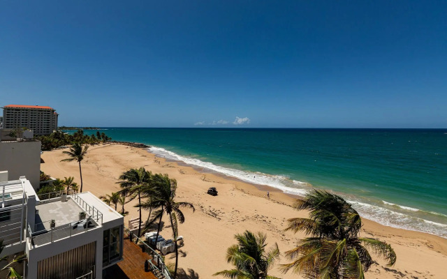 The Tryst Beachfront Hotel