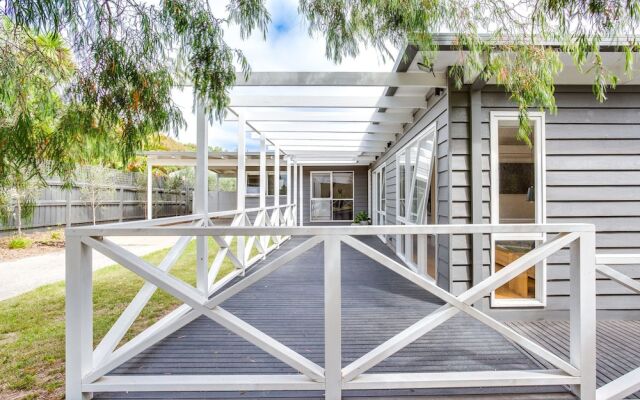 The Deck on Donalda