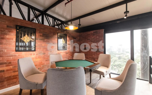 Apartamento de cabaña rústica con cama King 1D009