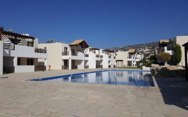 2 Bedroom Apartment E8 Located Pool Level Sea View Free Wifi