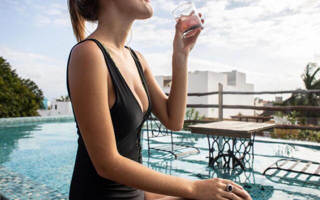 Be Playa Hotel Boutique & Rooftop Bar