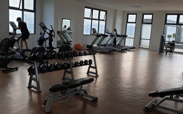 MLH Deluxe Studio Suites @ Landmark Residence