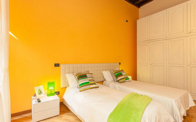 Trevi Colour- Rental in Rome