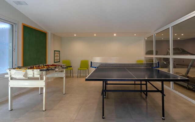 Valeria House Apart