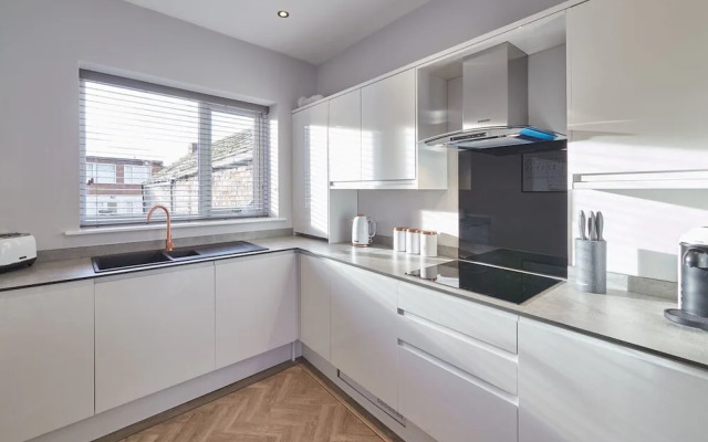 Host Stay Bellevue Apartment 1