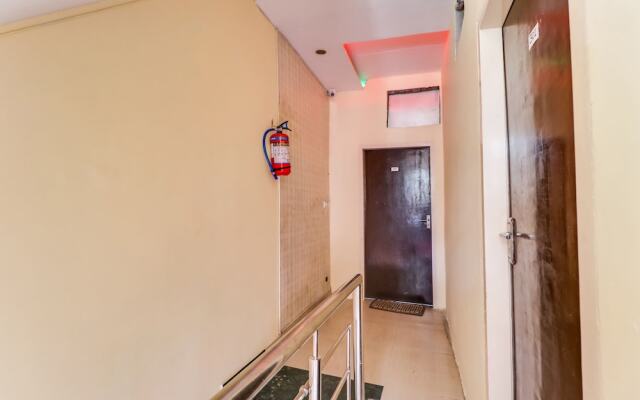 Spot On 61068 Hotel Kr