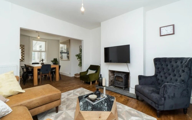 The Pulteney Escape - Bright 4bdr House