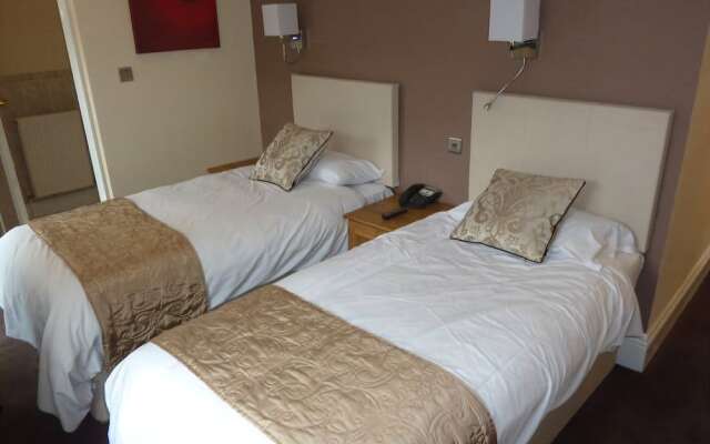 Queen Hotel