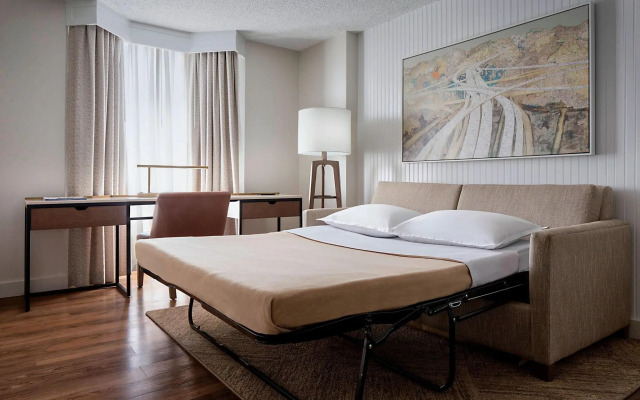 Sheraton Suites Market Center Dallas