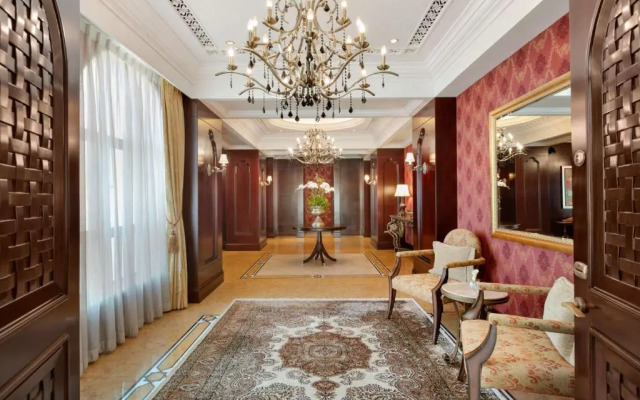 Shangri-La Hotel Apartments Qaryat Al Beri