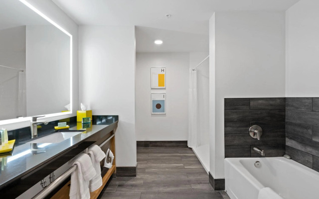 Indigo Seattle Everett Waterfront