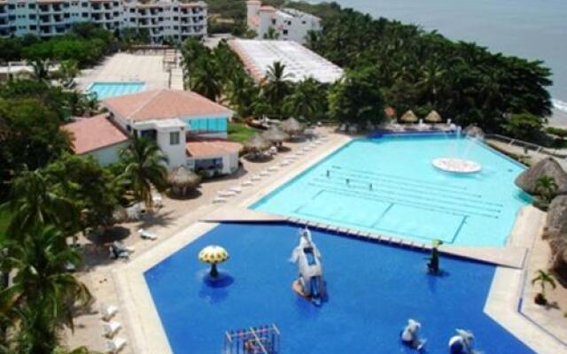 Costa Azul Suites Apartamento 603