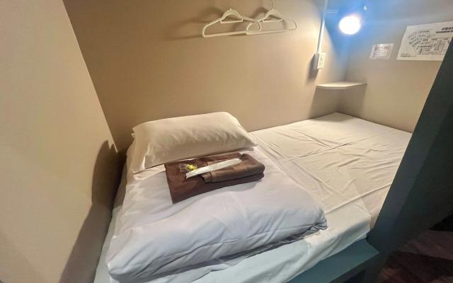 Shinjuku Nikka Hotel - Hostel