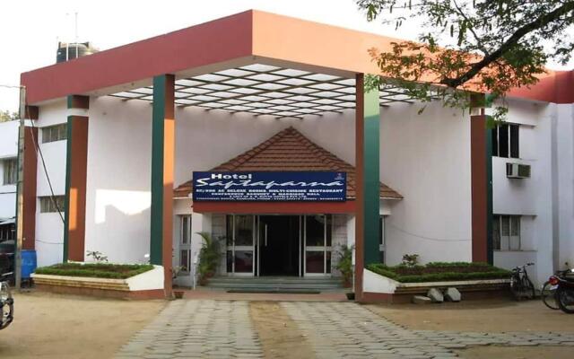 Hotel Saptaparna