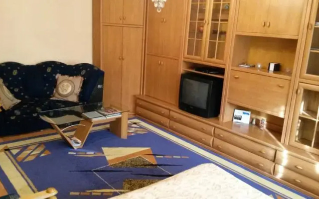 Comfort in the "Golden Square"- Komfort v "Zolotom Kvadrate"
