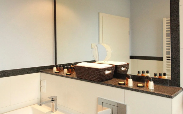 Lamex-Inn Hotel & Restaurant