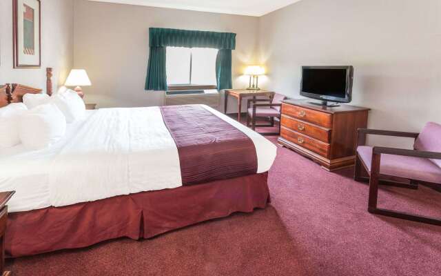 Days Inn by Wyndham Tiffin