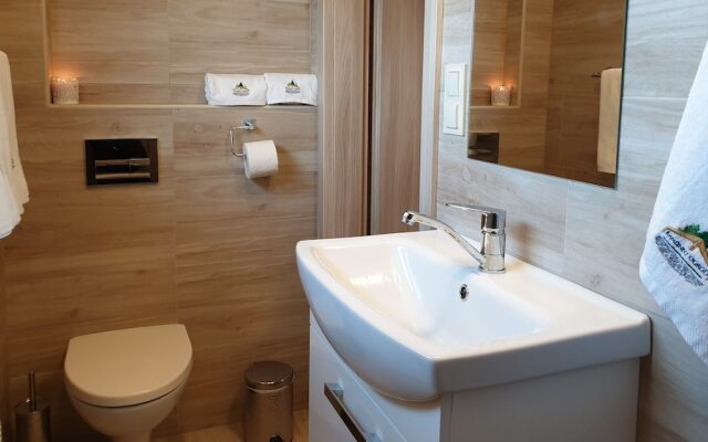 Kamienny Ogród Holiday Park