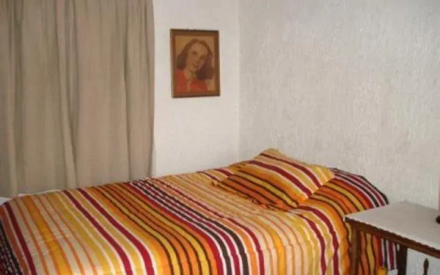 Casa Amarilla