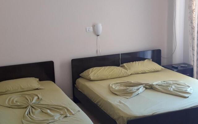 Studio Apartments Rizarjo