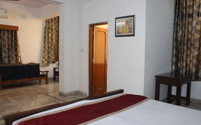 Hotel Sukh Vilas Jaipur