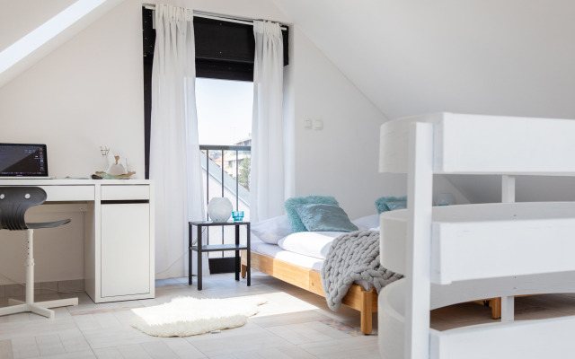 Newly Refurbished Loft Near City Center